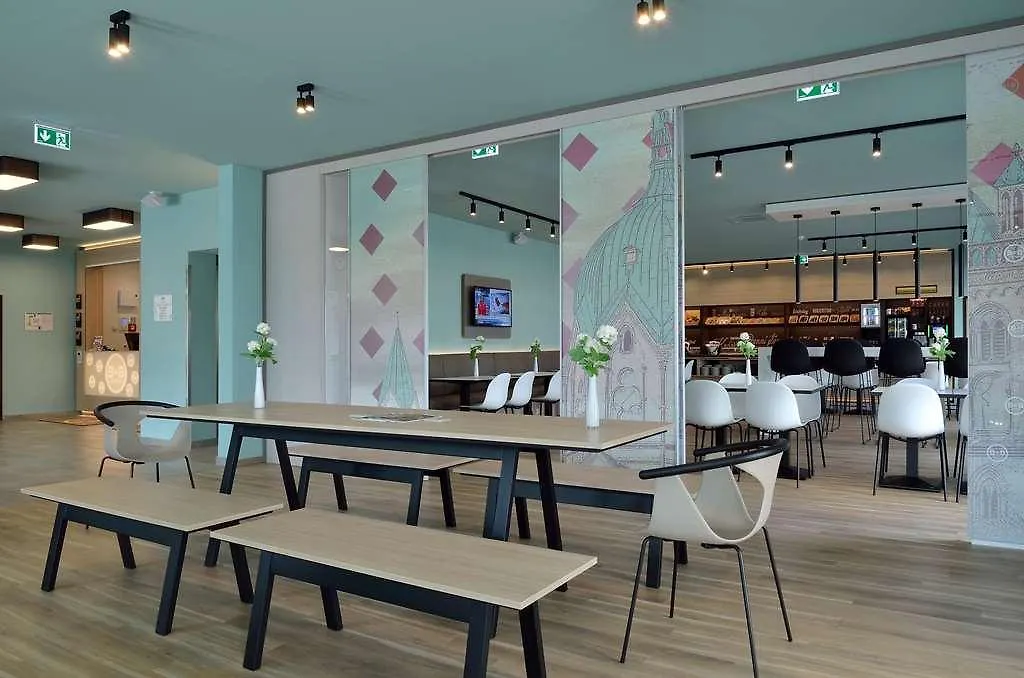 B&B Hotel نيوس