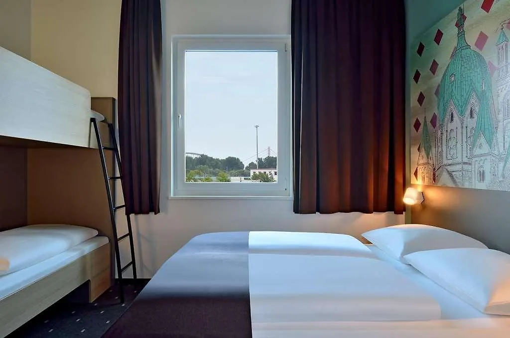B&B Hotel نيوس
