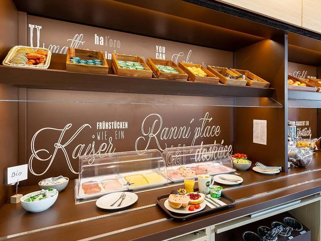 B&B Hotel نيوس