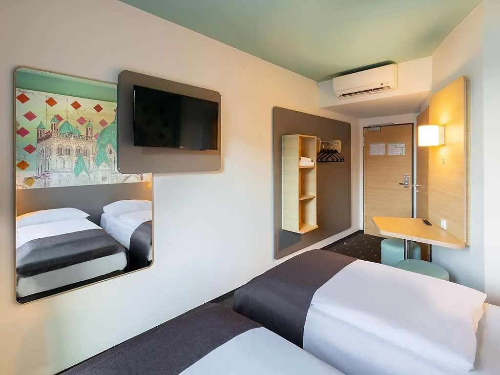 B&B Hotel نيوس