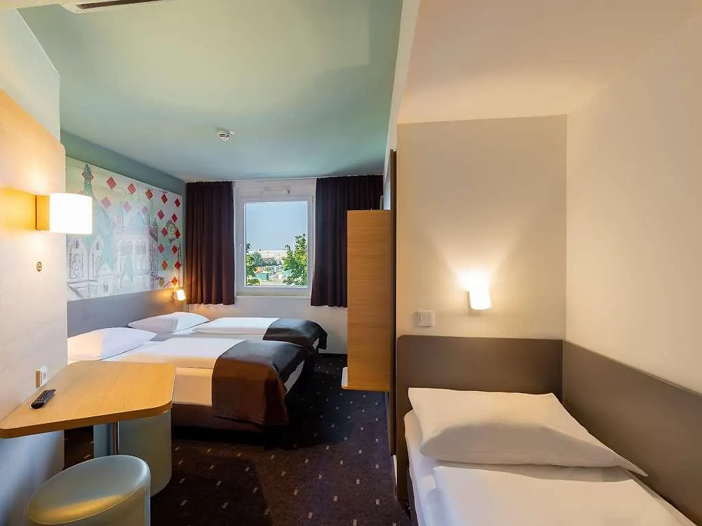 B&B Hotel نيوس