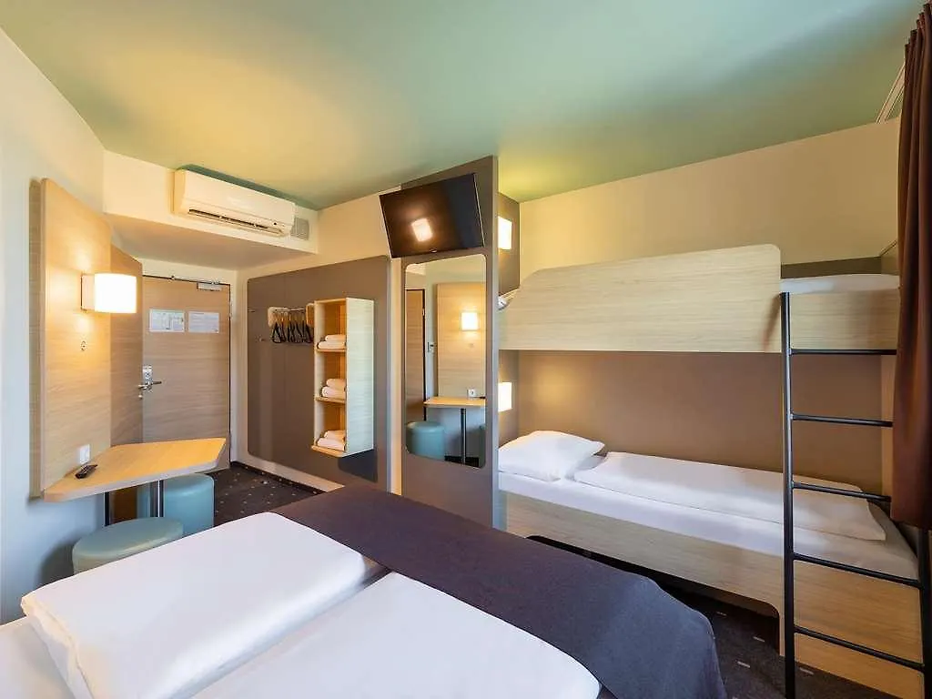 B&B Hotel نيوس