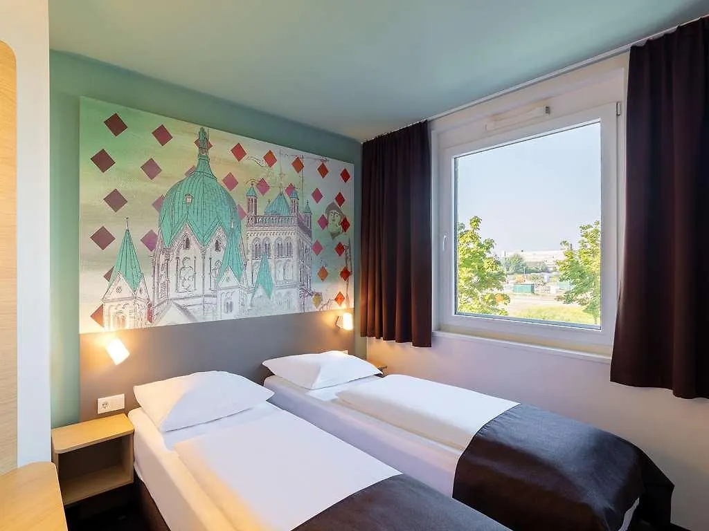 B&B Hotel نيوس