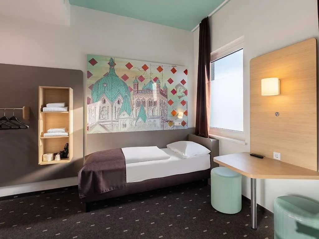 B&B Hotel نيوس 5*,  ألمانيا
