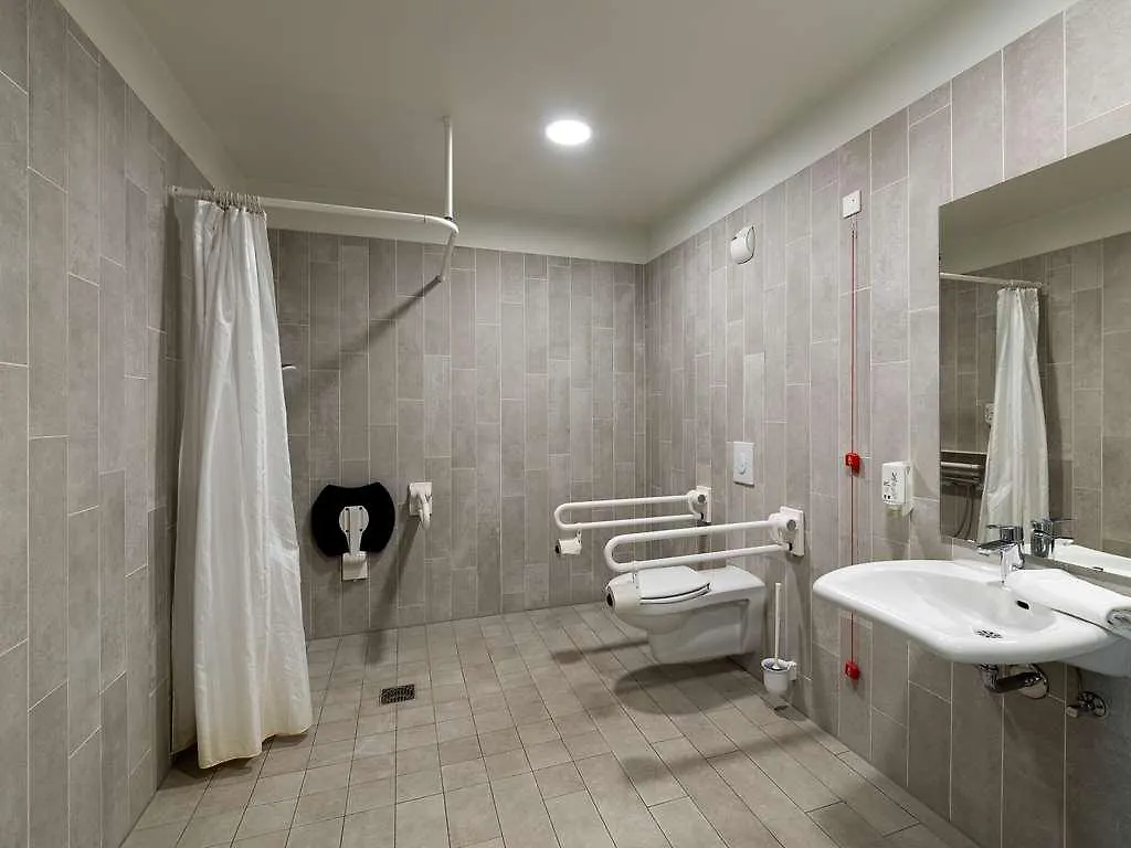 B&B Hotel نيوس